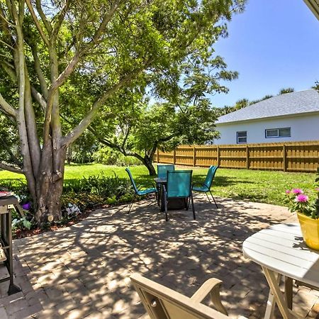 New Smyrna Beach Abode With Fire Pit, Walk To Beach! Villa ภายนอก รูปภาพ